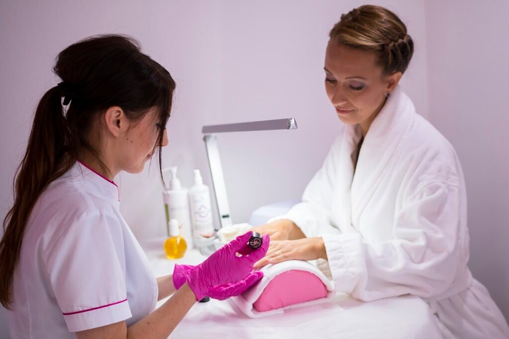 beautician, service, beauty salon, manicurist, manicure, pedicure, varnish, nail polish, beautician, beauty salon, beauty salon, beauty salon, beauty salon, beauty salon, manicure, pedicure, pedicure, pedicure, nail polish